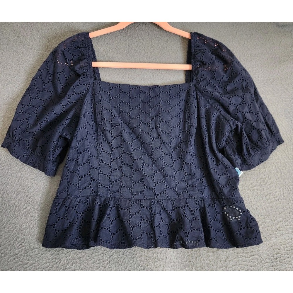 Draper James RSVP Navy Embroidered Eyelet Smocked Back Puff Sleeve Size L NWOT